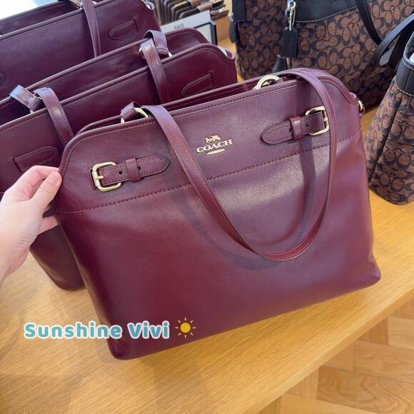 NWT Coach Easton Tote Bag CCZ07 Shiny smooth leather Dark Wine - Picture 1 of 8